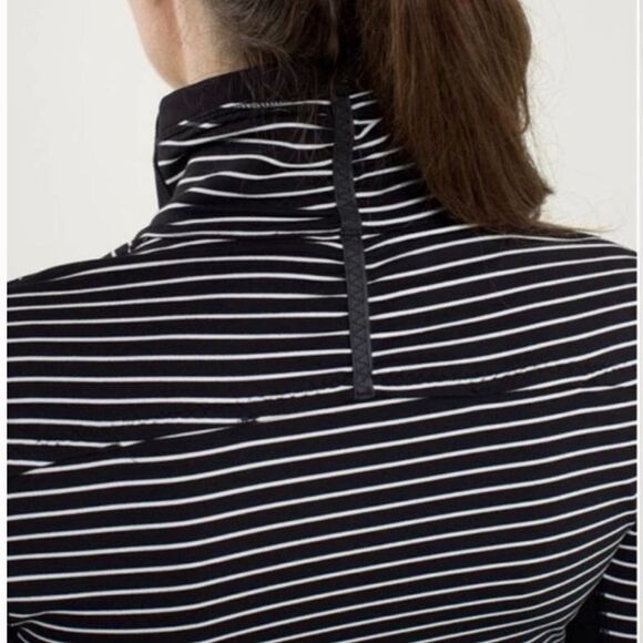 Lululemon Base Runner 1/2 Zip Jacket Size 4 - Picture 7 of 16